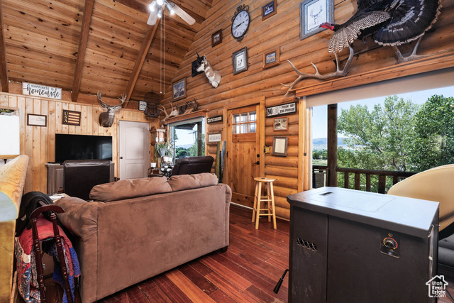 Photo 13 for MLS #2098296 at 440 N Quarry Rd