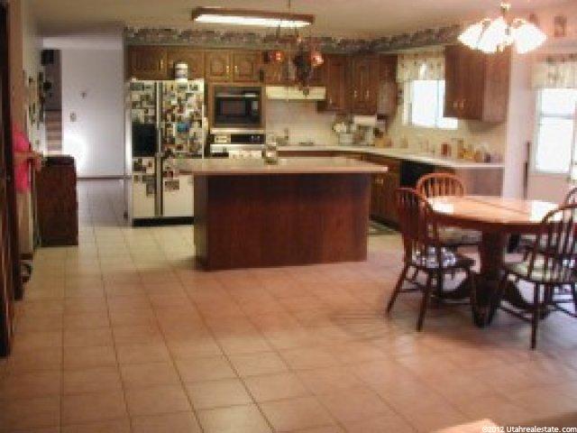 9619 Chylene Dr, Sandy, UT 84092 — photo 2