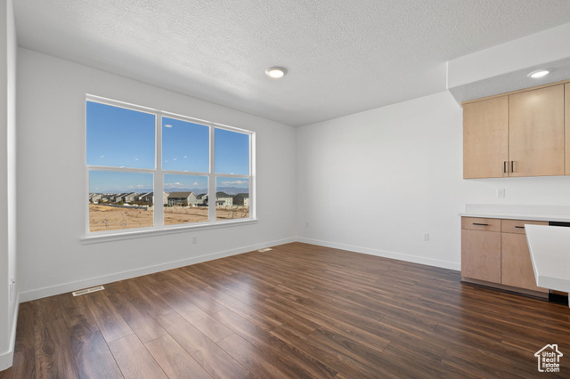 Photo 11 for MLS #2098360 at 6807 W Pine Trail Ln #304