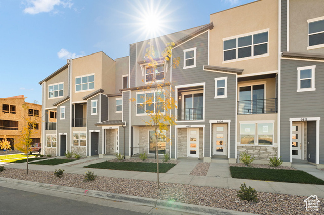 Photo 2 for MLS #2098360 at 6807 W Pine Trail Ln #304