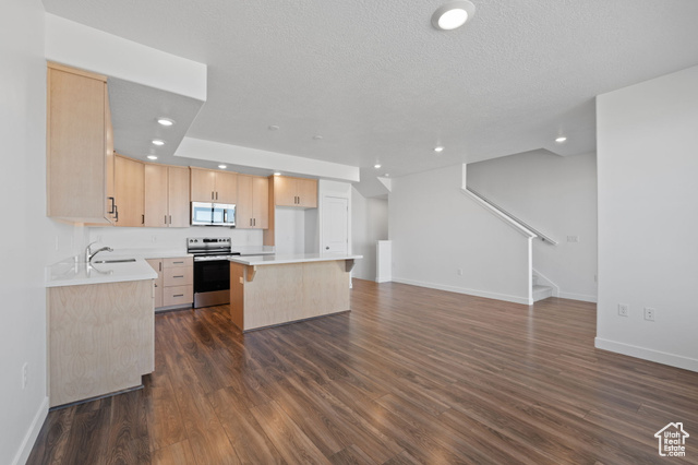 Photo 13 for MLS #2098360 at 6807 W Pine Trail Ln #304