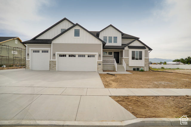 3045 S 2275 W
