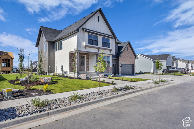 Photo 2 for MLS #2098413 at 3728 W Chalgrove Rd