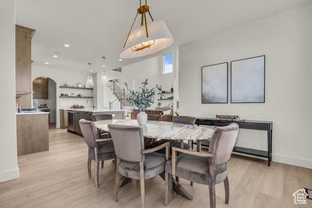 Photo 19 for MLS #2098413 at 3728 W Chalgrove Rd