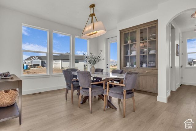 Photo 17 for MLS #2098413 at 3728 W Chalgrove Rd