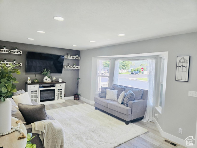 Photo 3 for MLS #2098439 at 1079 E 850 South