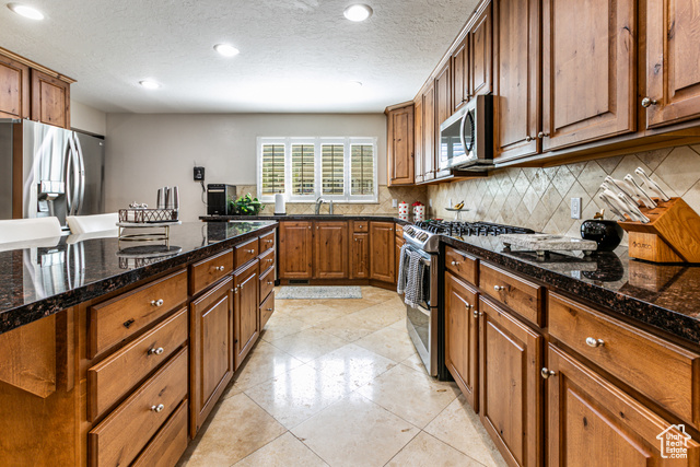 Photo 10 for MLS #2098441 at 2148 E Pinecrest Ln