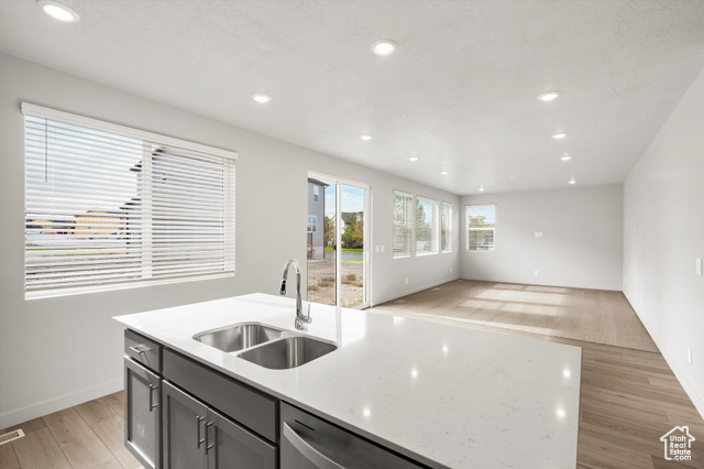Photo 14 for MLS #2098450 at 113 W High Cheddar #0235