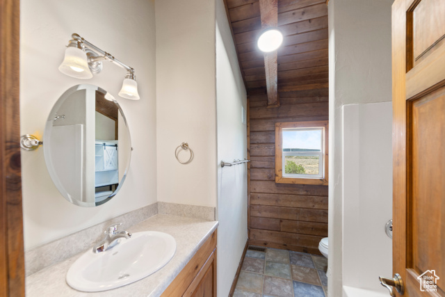 Photo 21 for MLS #2098465 at 16 N Porcupine Ln