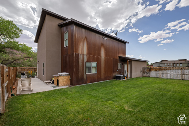 Photo 26 for MLS #2098478 at 1018 S Valley View Ct