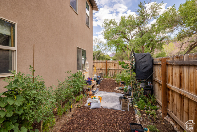 Photo 29 for MLS #2098478 at 1018 S Valley View Ct