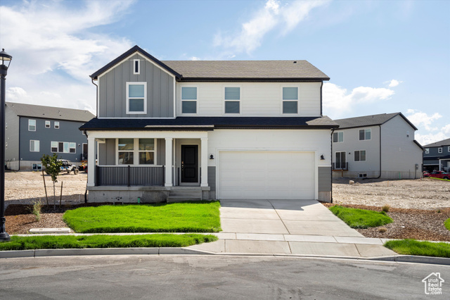 Photo 3 for MLS #2098498 at 1368 N Baen Way #0236