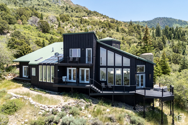 Photo 2 for MLS #2098510 at 1227 E High Valley View Cir