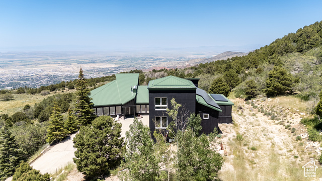 Photo 79 for MLS #2098510 at 1227 E High Valley View Cir