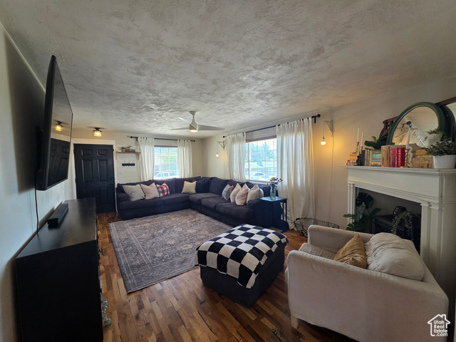 Photo 3 for MLS #2098549 at 1525 N 1250 West