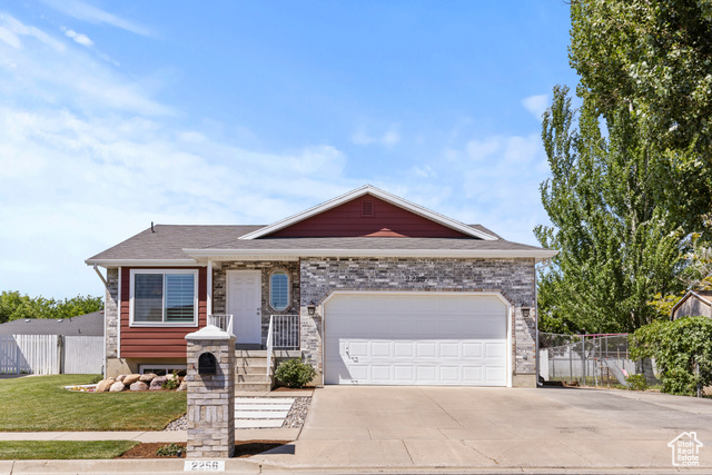 2256 W 1680 N, Clinton UT 84015