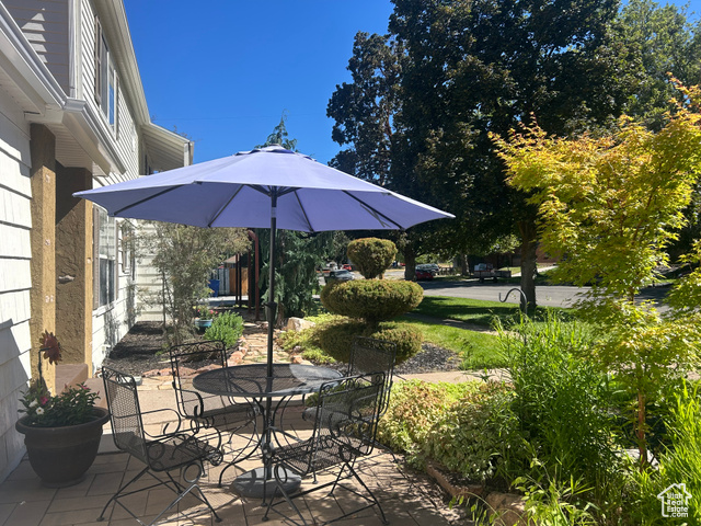 Photo 38 for MLS #2098567 at 2537 S Taylor Ave