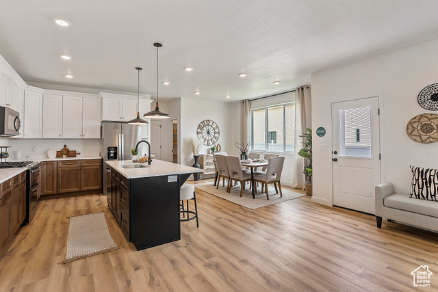 Photo 11 for MLS #2098568 at 708 N Plainsman Dr #104