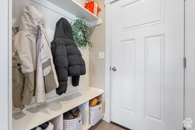 Photo 10 for MLS #2098591 at 3323 E Gibraltar Ave