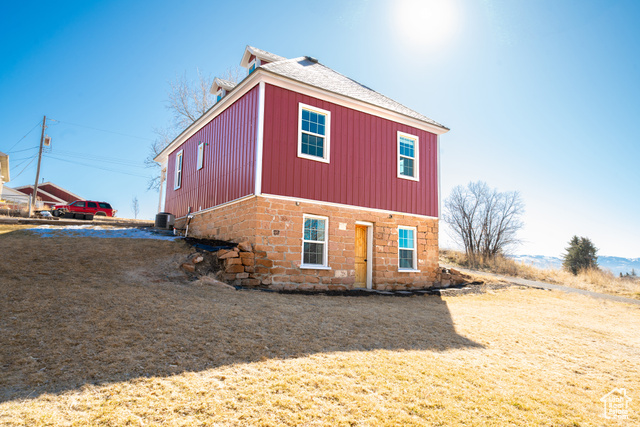 Photo 32 for MLS #2098598 at 302 W 80 North