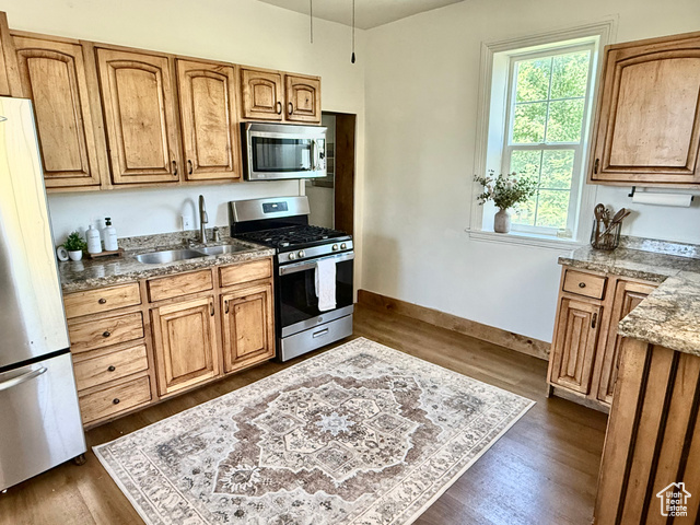 Photo 5 for MLS #2098598 at 302 W 80 North