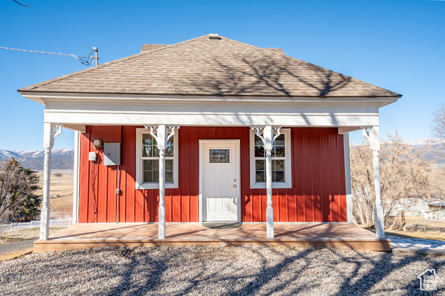 Photo 36 for MLS #2098598 at 302 W 80 North
