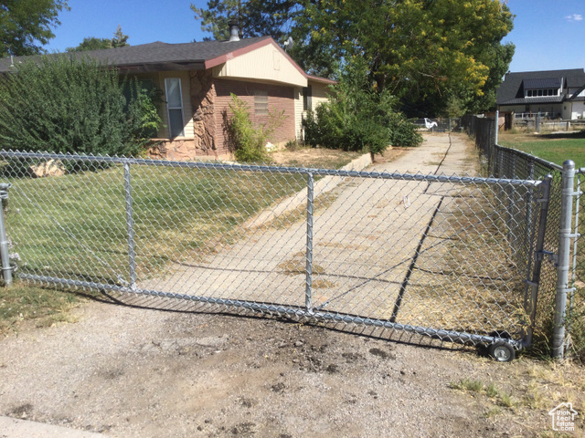 Photo 30 for MLS #2098607 at 30 N Main St
