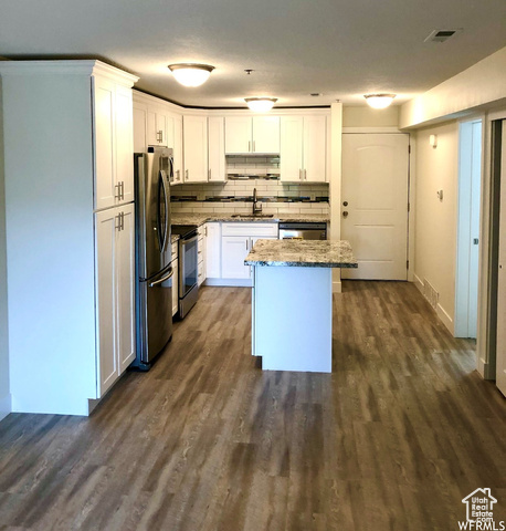 Photo 3 for MLS #2098611 at 1044 E 400 South #407A