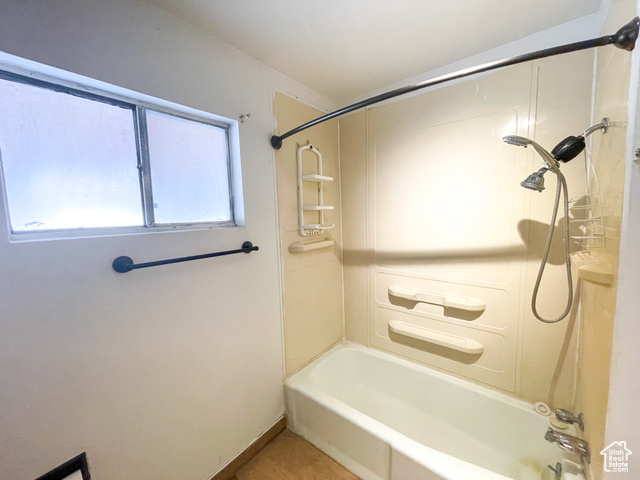 Photo 13 for MLS #2098614 at 215 N Center St