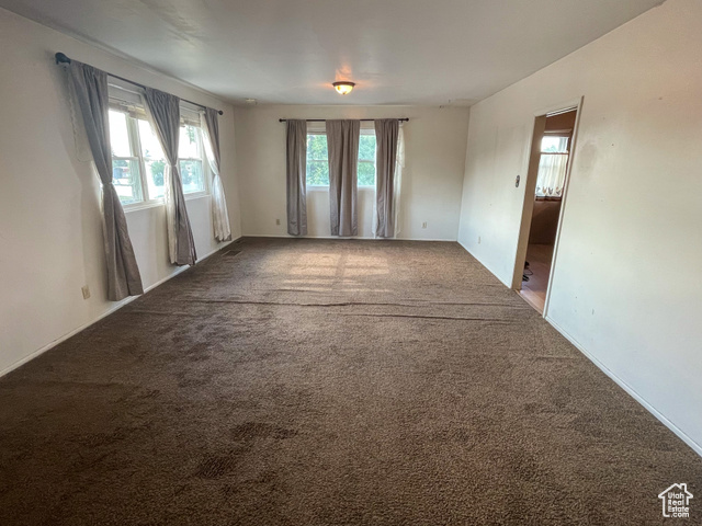 Photo 10 for MLS #2098614 at 215 N Center St