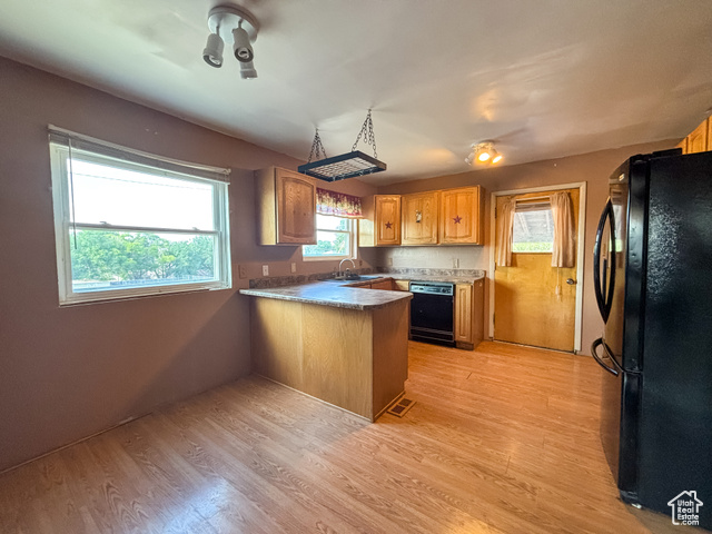 Photo 6 for MLS #2098614 at 215 N Center St