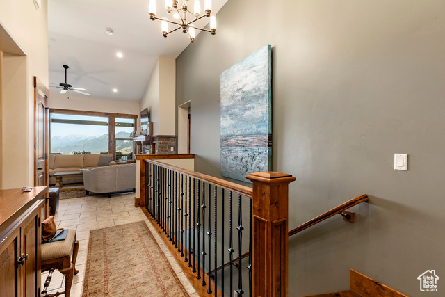 Photo 2 for MLS #2098666 at 1658 E Viewside Cir
