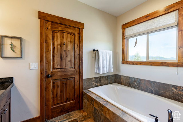 Photo 20 for MLS #2098666 at 1658 E Viewside Cir