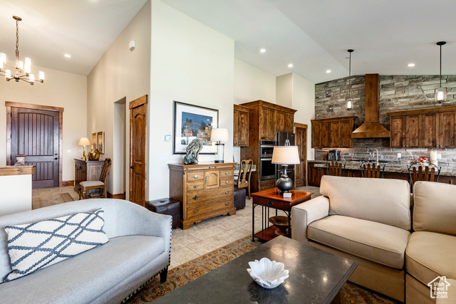 Photo 13 for MLS #2098666 at 1658 E Viewside Cir