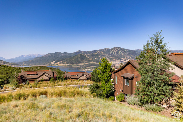 Photo 33 for MLS #2098666 at 1658 E Viewside Cir