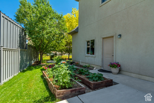 Photo 42 for MLS #2098676 at 4224 W Park Dr