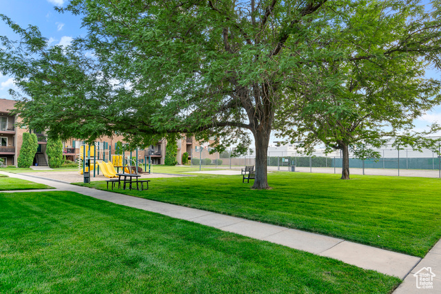 Photo 22 for MLS #2098677 at 4176 S Oak Meadows Dr #10