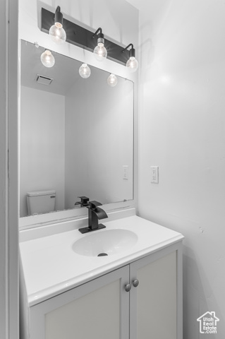 Photo 10 for MLS #2098677 at 4176 S Oak Meadows Dr #10