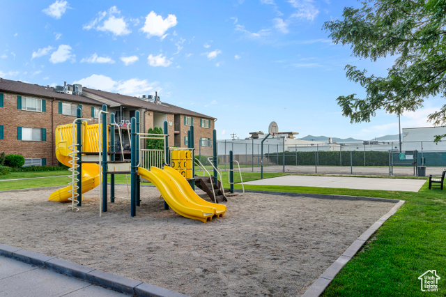 Photo 23 for MLS #2098677 at 4176 S Oak Meadows Dr #10