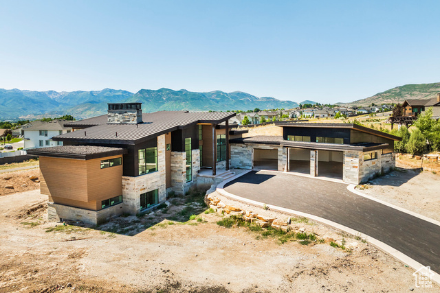 Photo 5 for MLS #2098701 at 431 N Haystack Mountain Dr #32