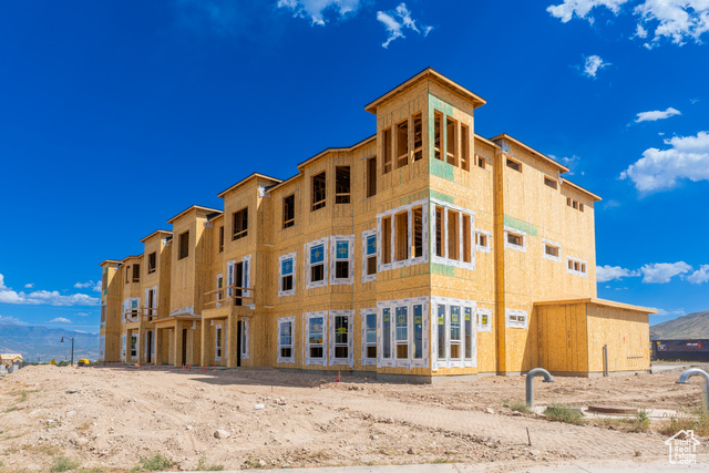 6454 W PINNACLE PEAK LN #E302, Herriman UT 84096