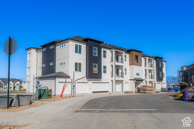 View photos for 6454 W Pinnacle Peak Ln #E303 MLS #2098717 - 6454 W Pinnacle Peak Ln #E303
