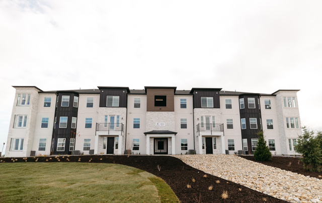 6454 W PINNACLE PEAK LN #E303, Herriman UT 84096