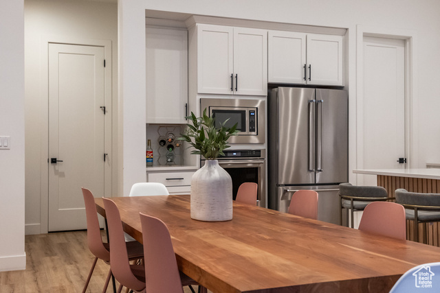 Photo 6 for MLS #2098764 at 5516 N Valley View Rd