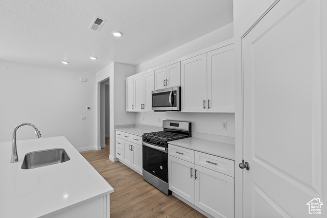 Photo 12 for MLS #2098773 at 1374 S Friendship Cv