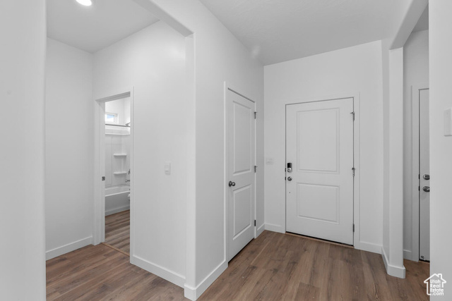 Photo 5 for MLS #2098773 at 1374 S Friendship Cv