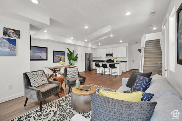 Photo 5 for MLS #2098776 at 341 E 9000 South