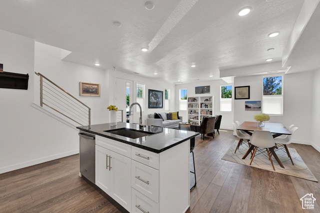 Photo 10 for MLS #2098776 at 341 E 9000 South