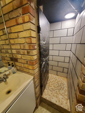 Photo 33 for MLS #2098783 at 824 Grant St