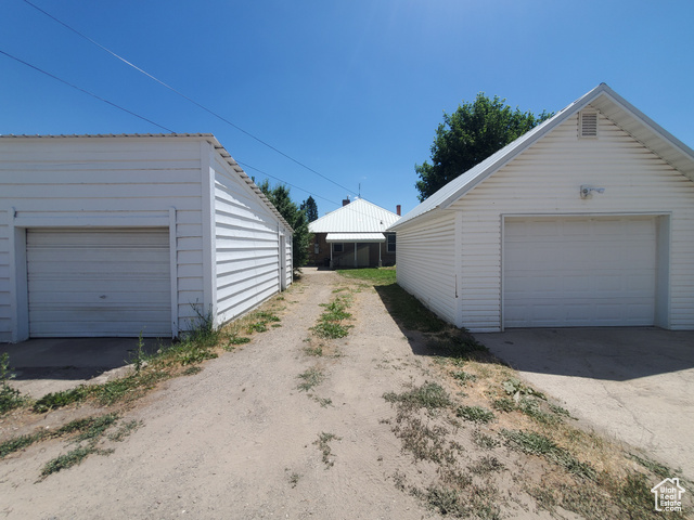 Photo 43 for MLS #2098783 at 824 Grant St